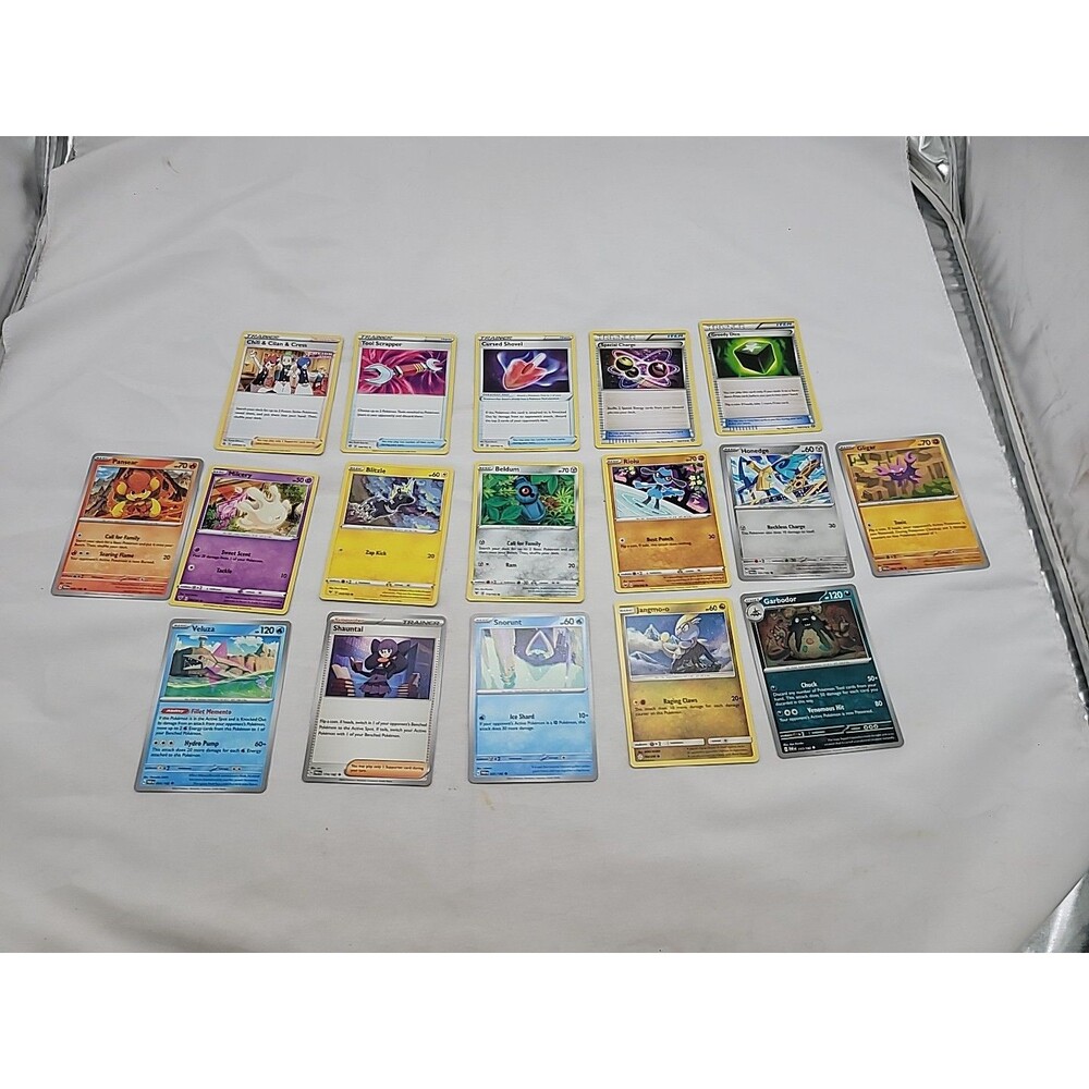 Lot of 17 Pokemon Cards